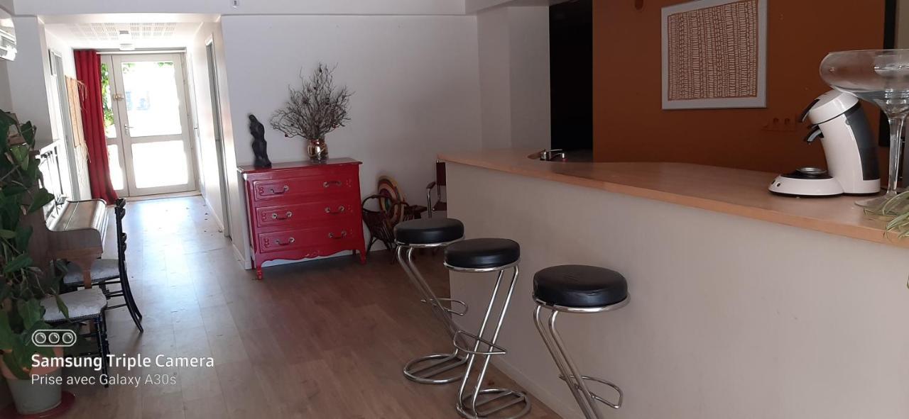 La Cigale Et La Fourmi Homestay