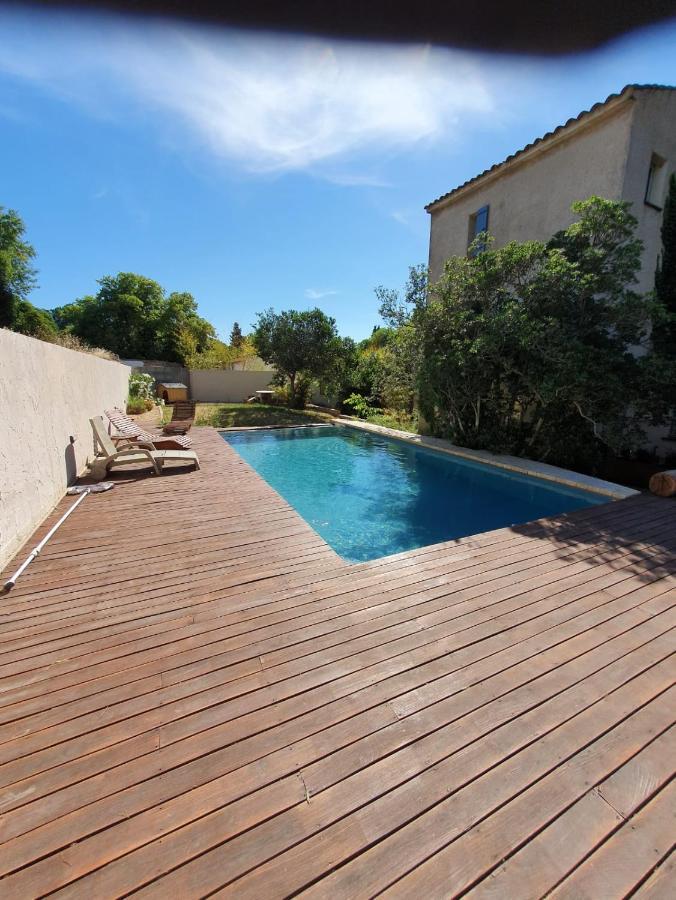 La Cigale Et La Fourmi Homestay *