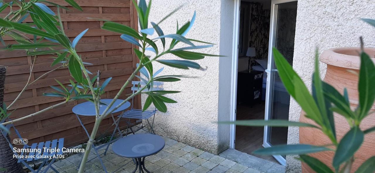 Homestay La Cigale Et La Fourmi Nimes